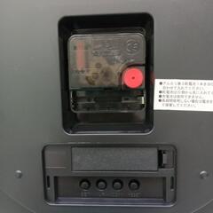 カレンダー機能付き壁掛け時計 　未使用品の画像