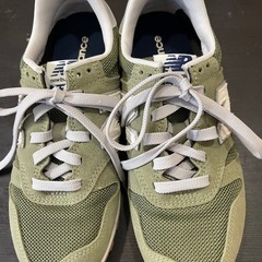 ニューバランス レディース スニーカーの画像
