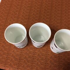 お値下げ【未使用品】昭和？3客 湯飲み 瑞春 湯のみ ミニカップ 茶器 和食器 器 ヴィンテージの画像