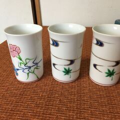 お値下げ【未使用品】昭和？3客 湯飲み 瑞春 湯のみ ミニカップ 茶器 和食器 器 ヴィンテージの画像