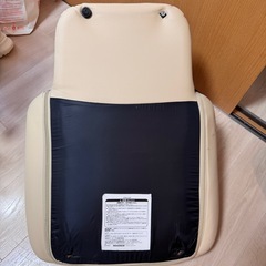 ベビーチェア ピープル テディハグ KG-010 フェイクレザー 成長を見守るイス 座椅子 リクライニング 赤ちゃん椅子 耐荷重70kg ベビーベッド 可愛い くま クマの画像