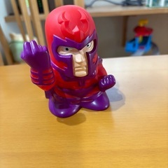 X-MEN マグニート 貯金箱