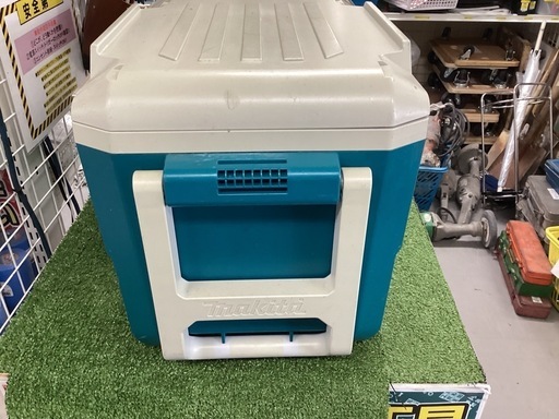 中古B】makita(マキタ) 18v充電式保冷温庫 (本体のみ) CW180DZ