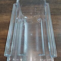 無料　水筒　ボトル収納　クリアボトルラック