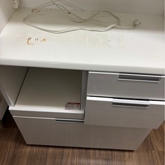 収納棚　キッチンボードの画像