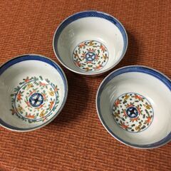 お値下げ【昭和？】【未使用品】3客 器 茶碗 蓋付 椀 印字あり 裏印 和食器 陶磁器 陶芸 工芸品 ヴィンテージ の画像