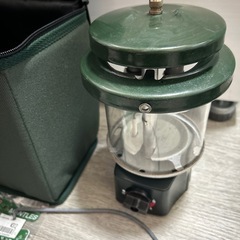 Coleman ランタン 収納ケース付きの画像