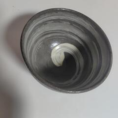 陶器茶碗（刻印あります)の画像