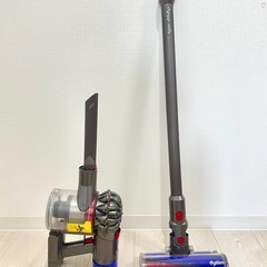 ダイソンSV10 コードレスクリーナー（バッテリー交換必要）の画像