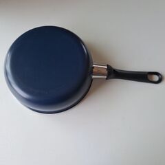 美品 THERMOS 20cm 深型フライパン デュラブルコートの画像