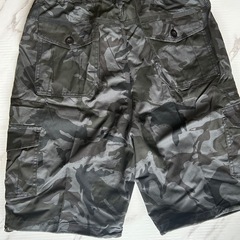 新品未使用　メンズ カーゴ ショート ハーフ パンツ 短パン 黒迷彩 カモフラ XLの画像