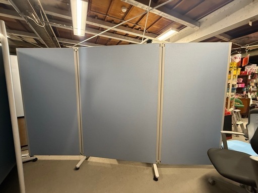 3つ折りパーテーション　幅303 高さ180cm