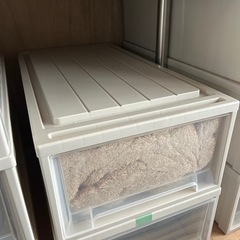 衣装ケースの画像