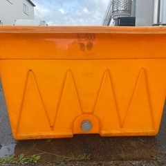 農業用 プラスチック 水槽 K-500 500L 水漏れ無し　現状　W1050 D1260 H600 中古品　③の画像