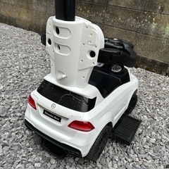 ベビー キッズ 乗用 メルセデスベンツ 押手付き 10ヶ月〜5歳  の画像