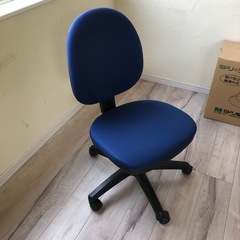 オフィスチェア　回転椅子　SNC-T135K