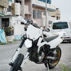 Dトラッカー250