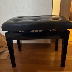 ピアノの椅子
