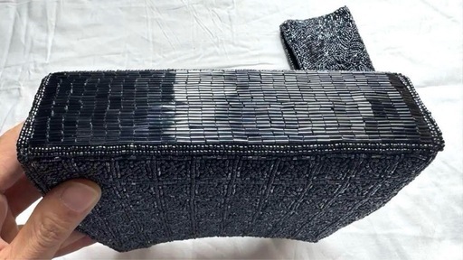 １点物 シンガポール製ハンドメイドビーズバッグ