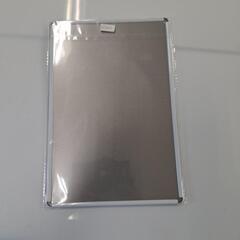 ⏹️アメリカの著名なミュージシャン、スティーヴィー・ワンダーの肖像画が描かれた30cm×20cmブリキ製の看板です。﻿の画像