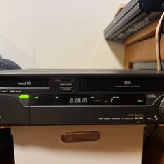 SONY VideoHi8/VHSビデオカセットレコーダーの画像
