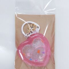 ハンドメイド レジン キーホルダー ハート ピンク チャーム付き...
