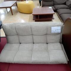 リユースのサカイ太田店★ジモティ割あり★  ローソファー ベージ...