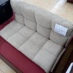 リユースのサカイ太田店★ジモティ割あり★  ローソファー ベージュ H45×D47×W110 クリーニング済み OJ9909の画像