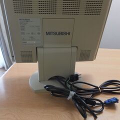 三菱 ミツビシ １５インチモニター 電源は入りますが、画面の状態が確認できません。の画像