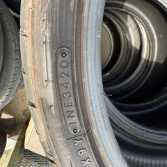 235/35R19 夏タイヤ
