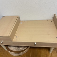 ドレッサーテーブルの画像