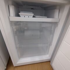リユースのサカイ浦和店【D794】冷蔵庫 comfee RCB179WH  2023の画像