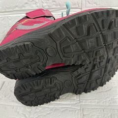 New balance KV703HMY トレッキングシューズ 23.5cm ニューバランス スニーカー アウトドア 登山 ピンク 札幌市 白石店の画像