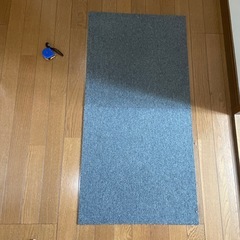 【無料】タイルカーペット　2枚　ダークグレー