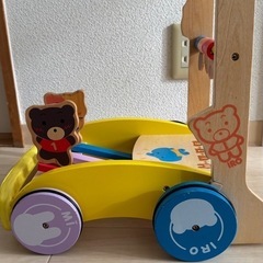 ベビー　おもちゃ　押し車　の画像