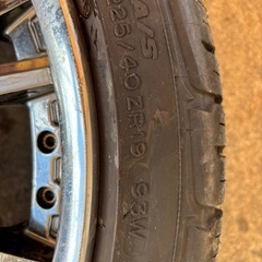 19インチアルミ　225/40ZR19タイヤの画像