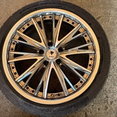 19インチアルミ　225/40ZR19タイヤの画像