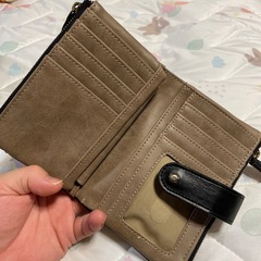 新品未使用品！二つ折り財布の画像