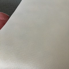 子供用布団と大人用枕の画像