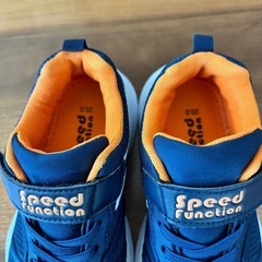スピードファンクション 防水スニーカーの画像