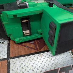 【値下げ特価品】【中古】日立　ロータリーハンマドリル25.2V　DH25DAL　ケース、充電器、バッテリ2個【ハンズクラフト熊本けやき通り店】【店頭取引限定】の画像