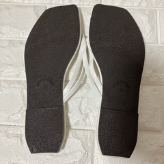 新品♡VIVIAN トングサンダルの画像