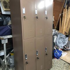 ☆彡スチールロッカー！６人用！超美品！収納・事務所・店舗用品・更...