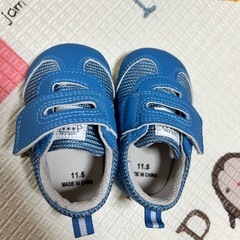 【新品・未使用】ベビー　シューズ　11.5