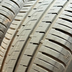 【セール】ヤリスクロスにも　 215/65R16  
ピレリ CintuRato P6 の画像