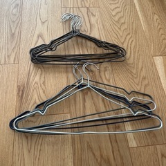 中古滑らないワイヤーハンガー大小