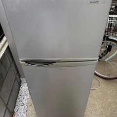シャープ 2012製造　冷蔵庫　あげます