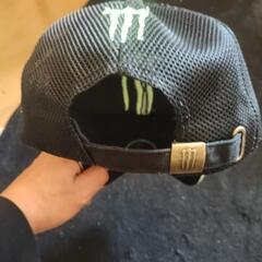 MONSTERのベースボールキャップの画像