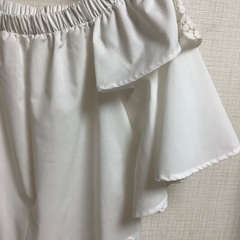 お値下げ⤵️  新品未使用　CECIL McBEE トップスの画像
