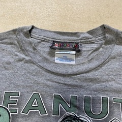 PEANUT Tシャツの画像